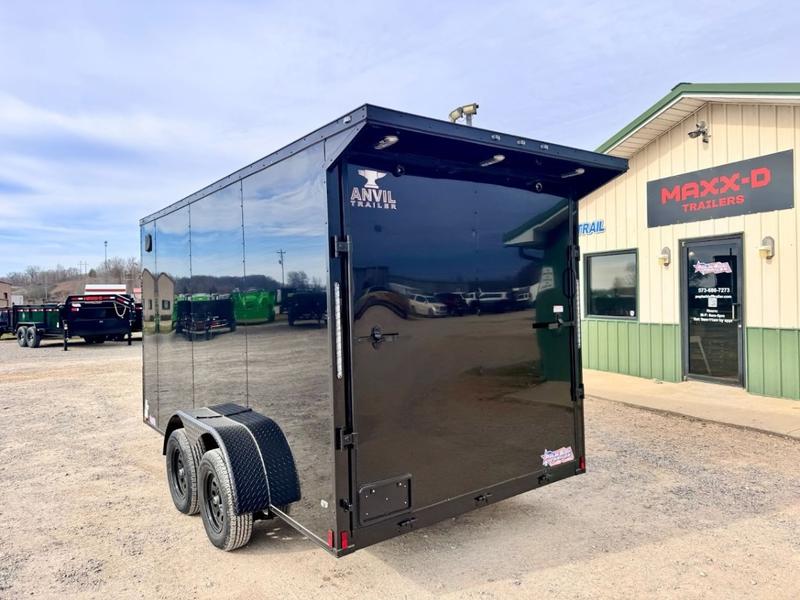 3 Best Enclosed Trailers for Can-Am Spyder: Size, Features & Price