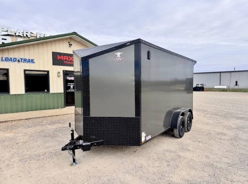 3 Best Enclosed Trailers for Construction: Specs, Price & Brands