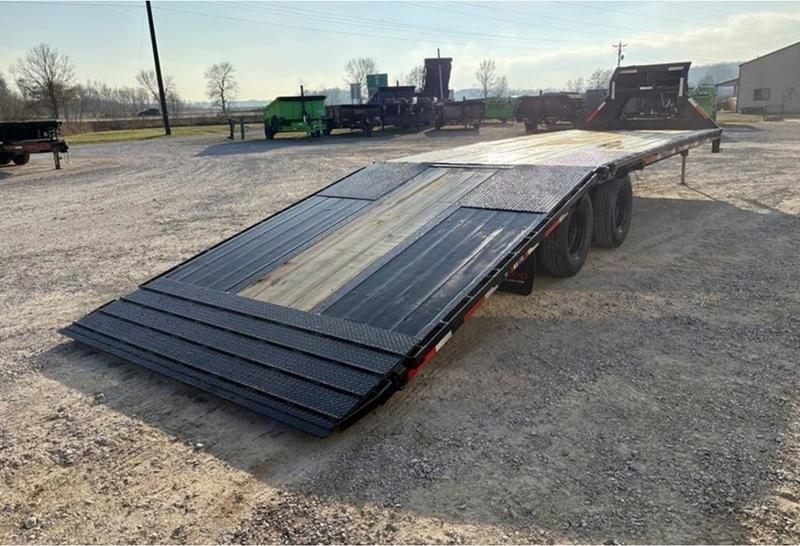 3 Best Hydraulic Dovetail Gooseneck Trailers: Specs, Price & Brands