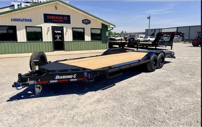 Diamond C vs MAXX-D Equipment Trailers: Specs, Price, & Reviews