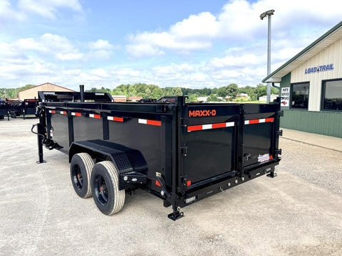 Gooseneck vs Bumper Pull Dump Trailers: Weight Capacity & Use Cases