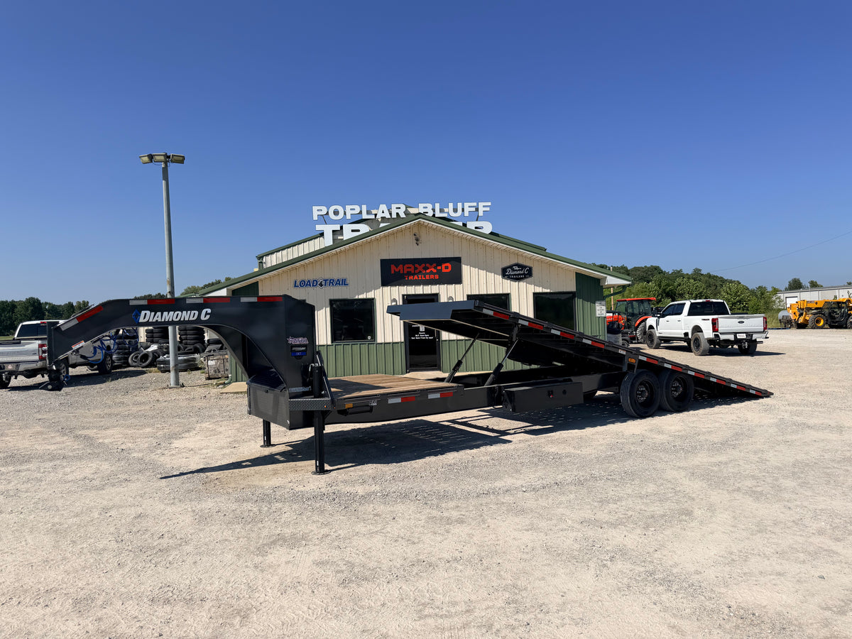 2026 New Diamond C Gooseneck Tilt Trailer | 28' x 102" | 23000 lb GVWR | Full Bed Tilt | Hydraulic Jacks | DET210GN